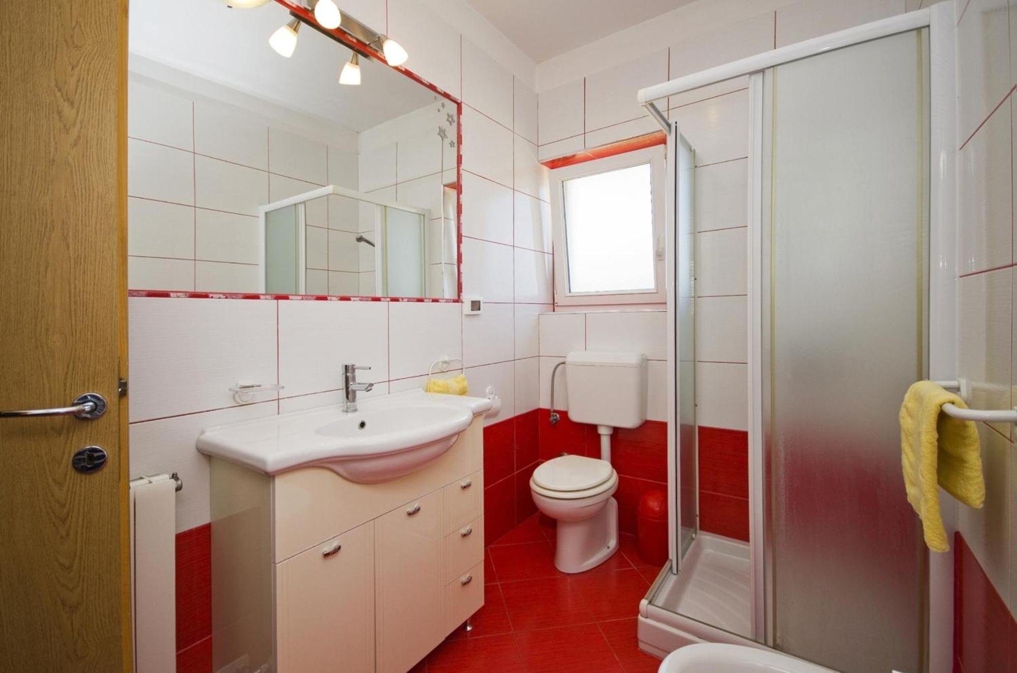 Apartment And Room Marlen Rovinjsko Selo Bilik gambar