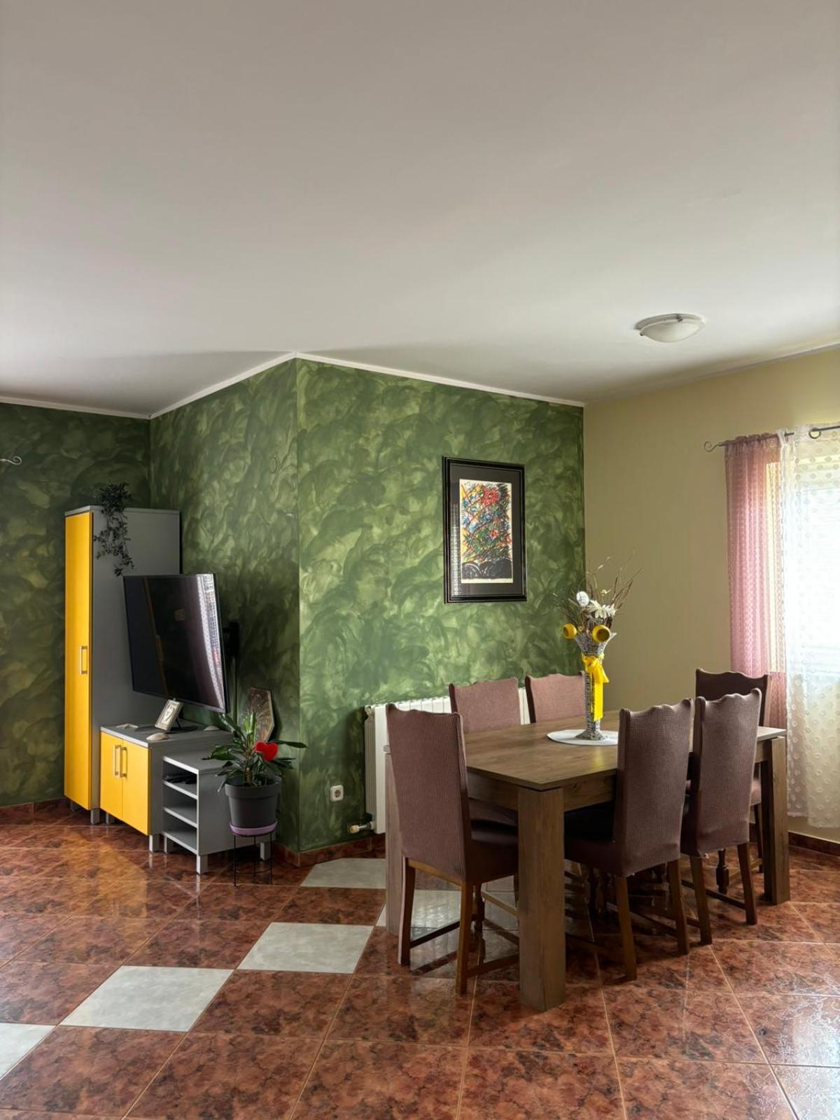 Apartment And Room Marlen Rovinjsko Selo Luaran gambar
